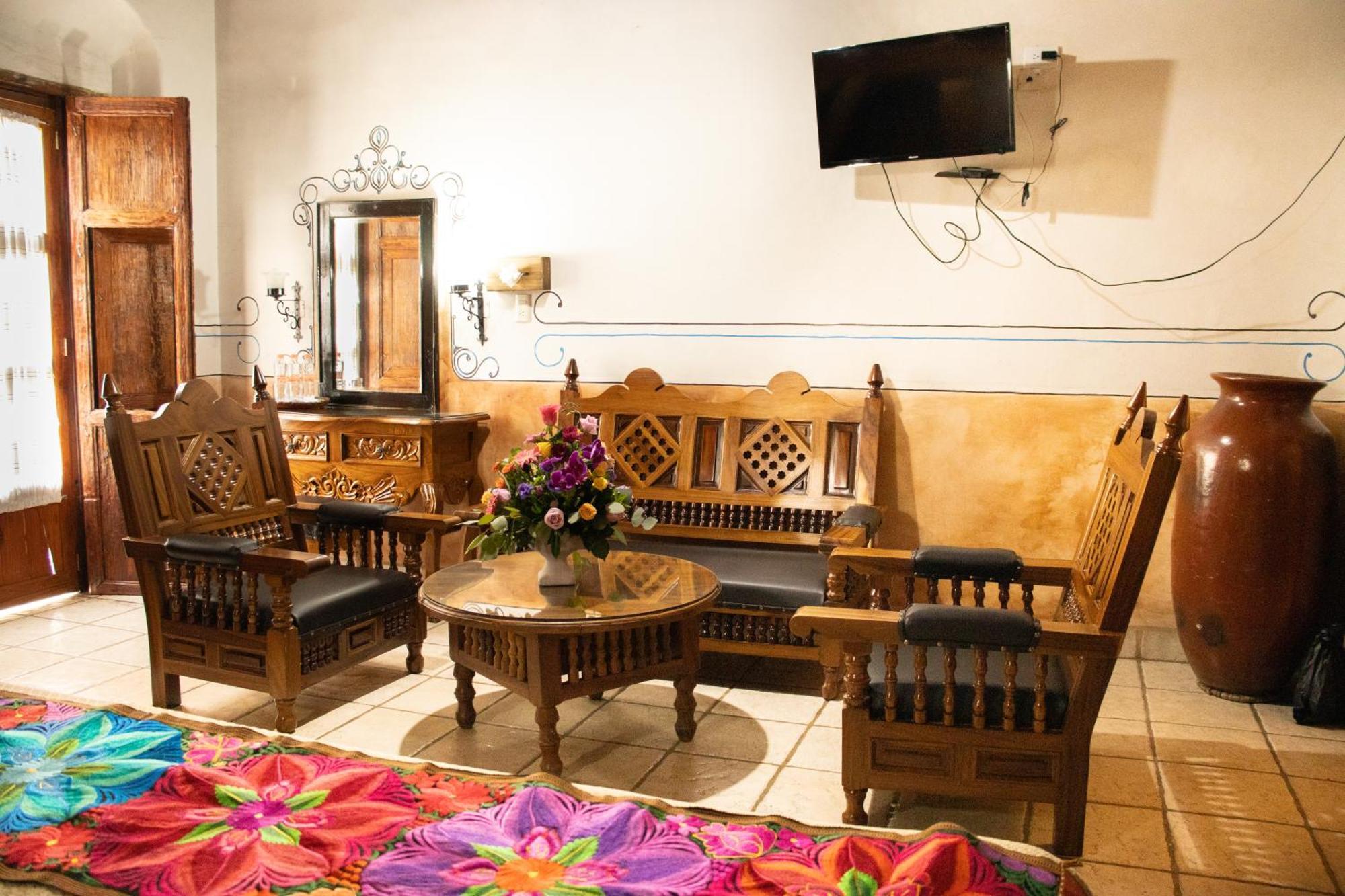 Hotel Los Escudos Pátzcuaro Zewnętrze zdjęcie
