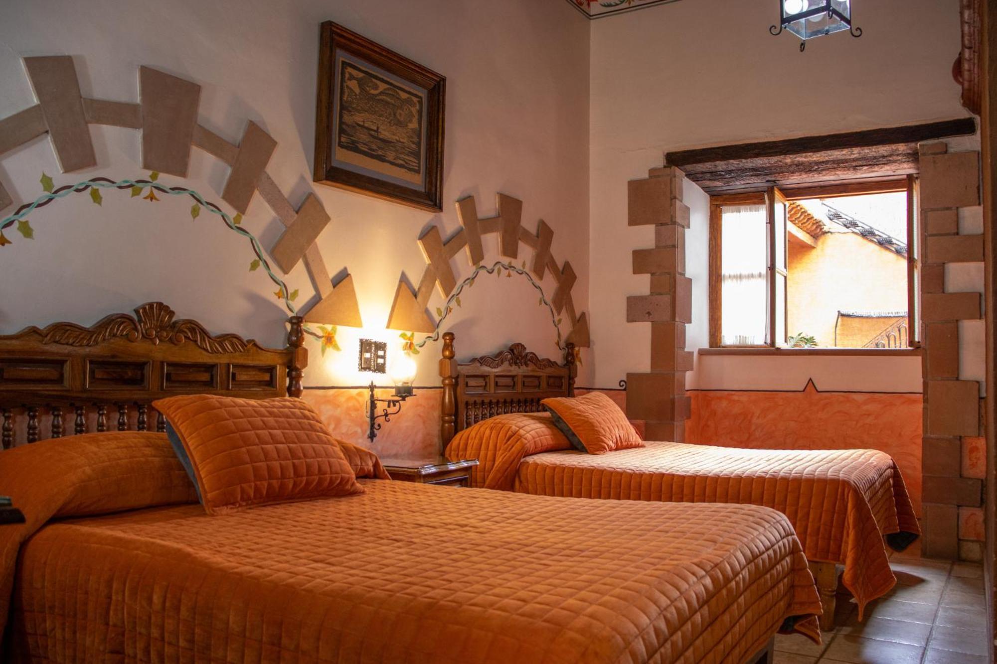 Hotel Los Escudos Pátzcuaro Zewnętrze zdjęcie