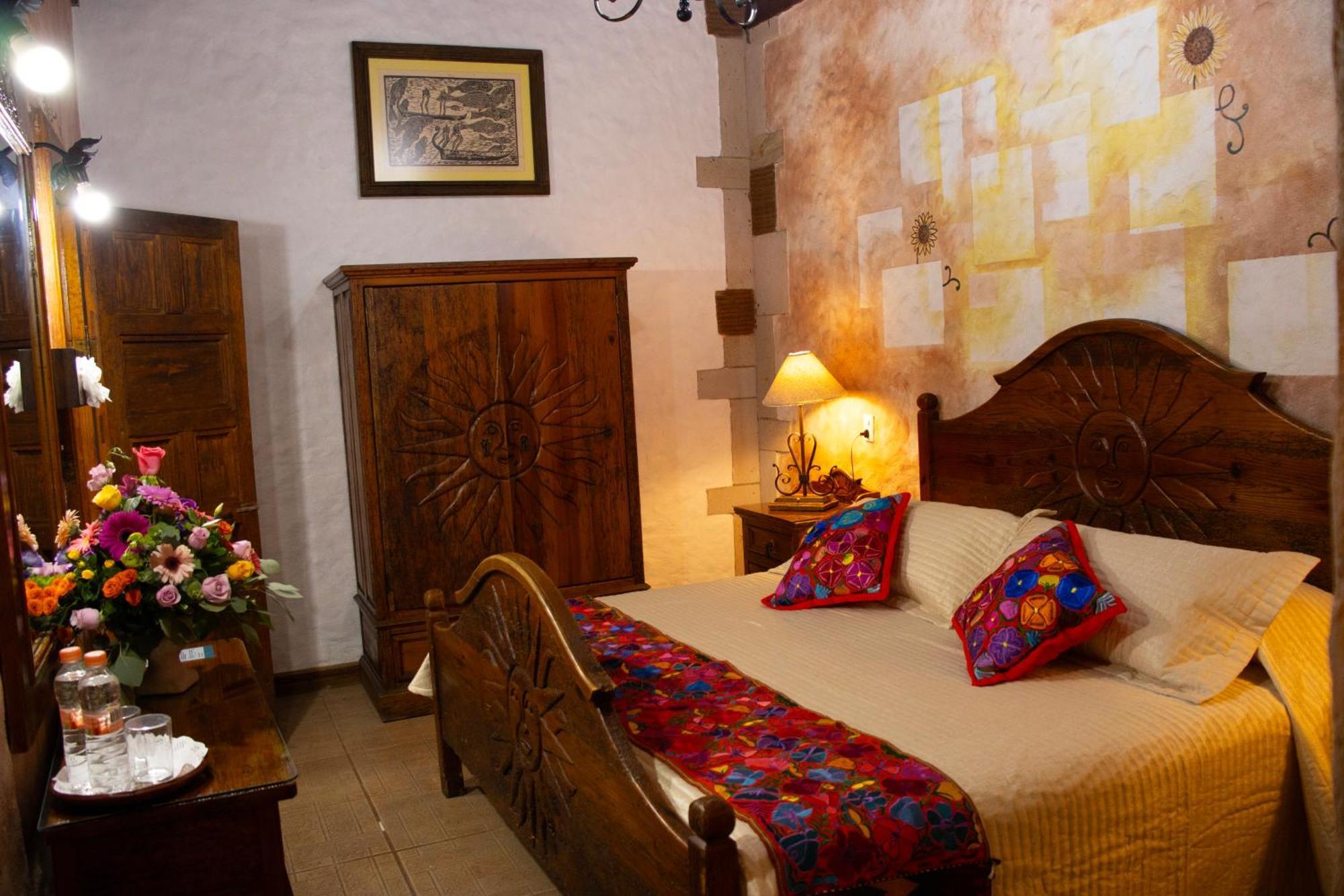 Hotel Los Escudos Pátzcuaro Zewnętrze zdjęcie