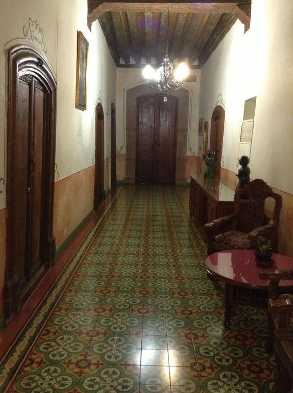 Hotel Los Escudos Pátzcuaro Zewnętrze zdjęcie