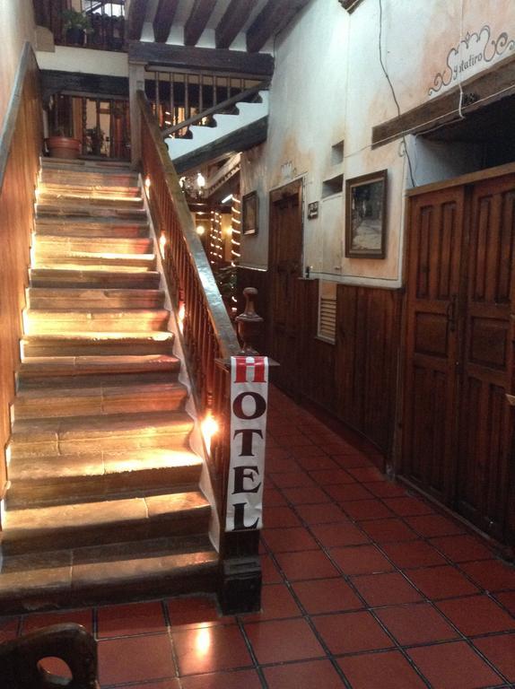 Hotel Los Escudos Pátzcuaro Zewnętrze zdjęcie