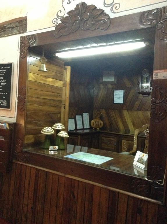 Hotel Los Escudos Pátzcuaro Zewnętrze zdjęcie