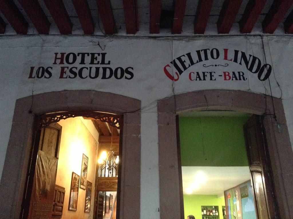 Hotel Los Escudos Pátzcuaro Zewnętrze zdjęcie
