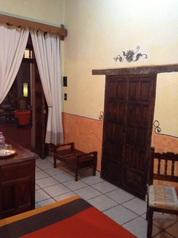 Hotel Los Escudos Pátzcuaro Zewnętrze zdjęcie