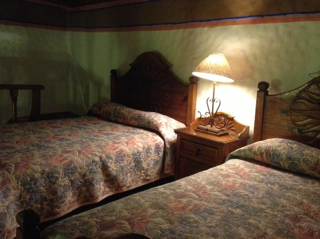 Hotel Los Escudos Pátzcuaro Pokój zdjęcie