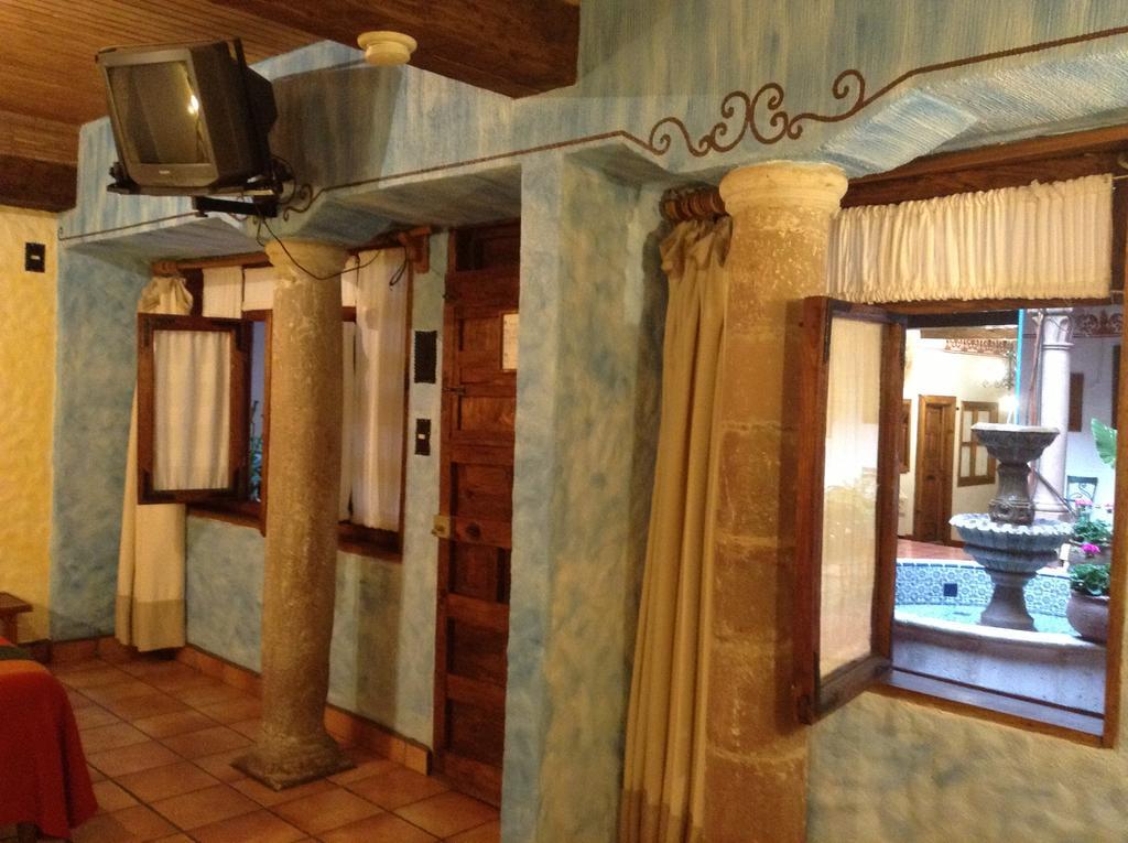 Hotel Los Escudos Pátzcuaro Zewnętrze zdjęcie