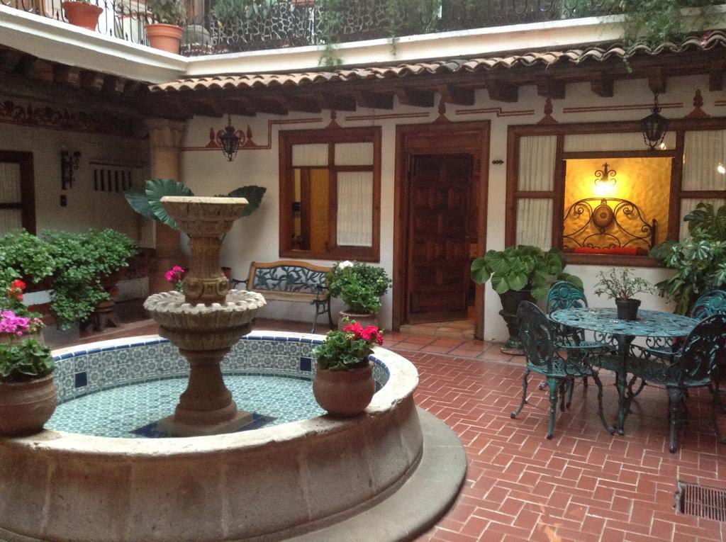 Hotel Los Escudos Pátzcuaro Zewnętrze zdjęcie