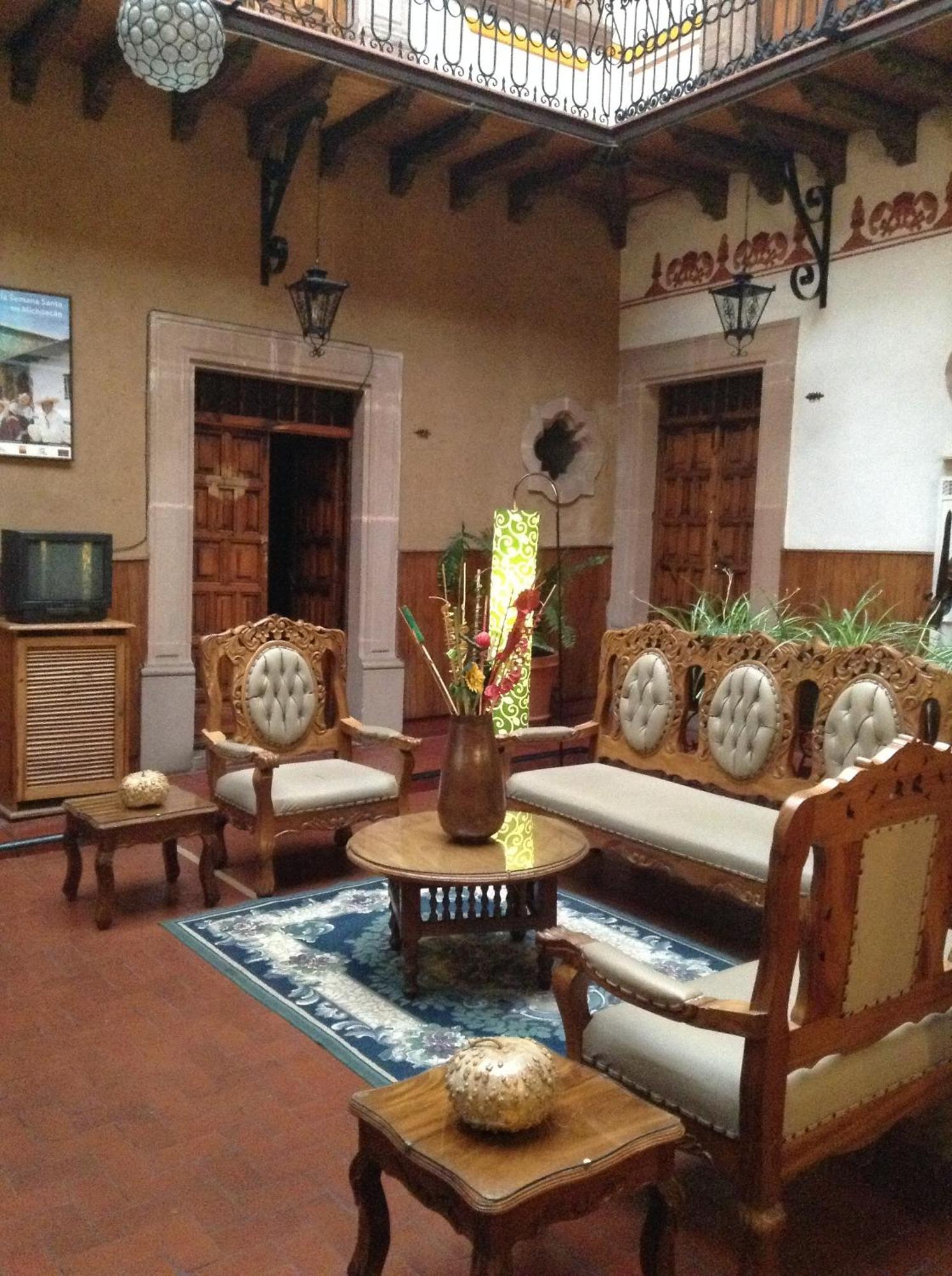 Hotel Los Escudos Pátzcuaro Zewnętrze zdjęcie